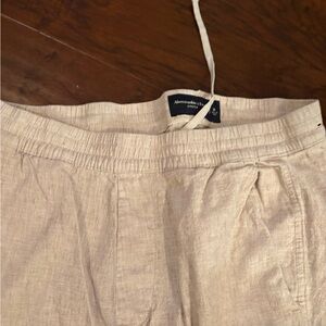 Abercrombie & Fitch Light Tan Stretch Pants